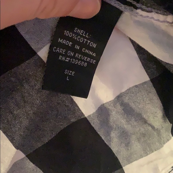 2 for $20 Ocean current checkered button down - Picture 3 of 4